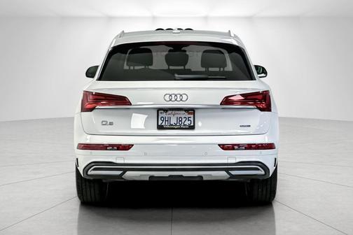 2023 Audi Q5 40 Premium
