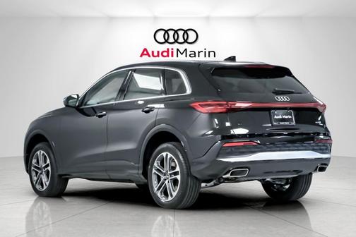 2025 Audi Q5 Premium TFSI quattro S tronic