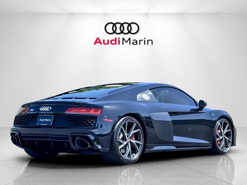 Mythos Black Metallic 2022 Audi R8 V10 performance RWD S tronic