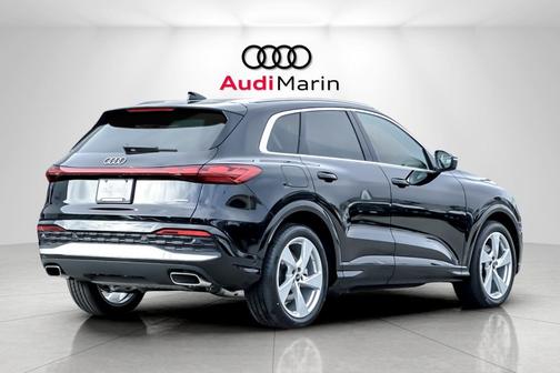 2025 Audi Q5 Prestige TFSI quattro S tronic