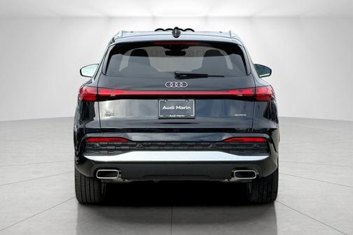 2025 Audi Q5 Prestige TFSI quattro S tronic