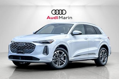 2025 Audi Q5 Premium TFSI quattro S tronic