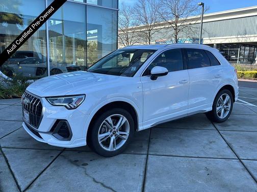 2022 Audi Q3 45 S line Premium Plus