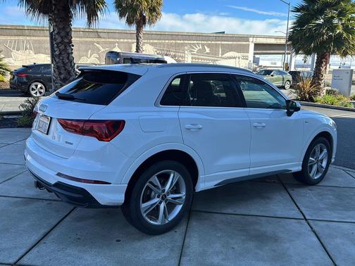 2022 Audi Q3 45 S line Premium Plus