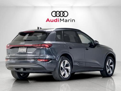 Manhattan Gray Metallic 2025 Audi Q6 e-tron Premium Plus quattro