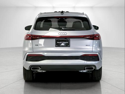Florett Silver Metallic 2025 Audi Q5 Premium Plus TFSI quattro S tronic