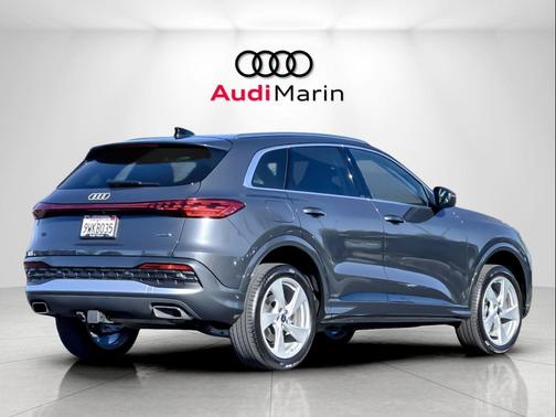 2025 Audi Q5 Premium Plus TFSI quattro S tronic