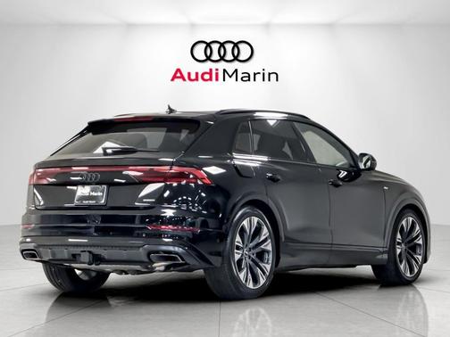 2026 Audi Q8 55 Premium Plus