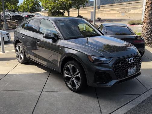 Daytona Gray Pearl Effect 2023 Audi Q5 45 S line Premium Plus
