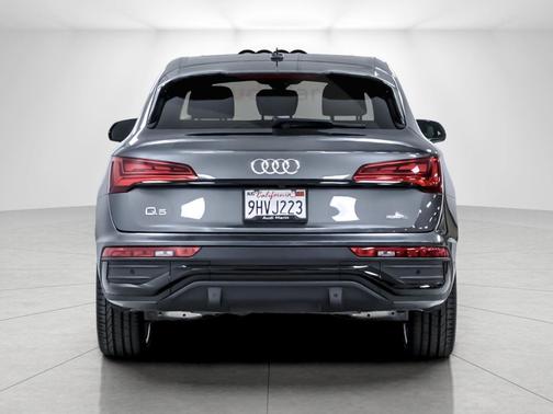 Daytona Gray Pearl Effect 2023 Audi Q5 45 S line Premium Plus