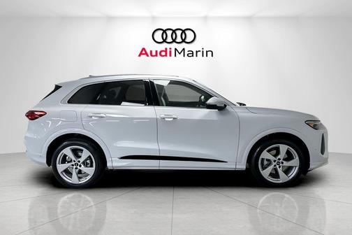 2025 Audi Q5 Prestige TFSI quattro S tronic