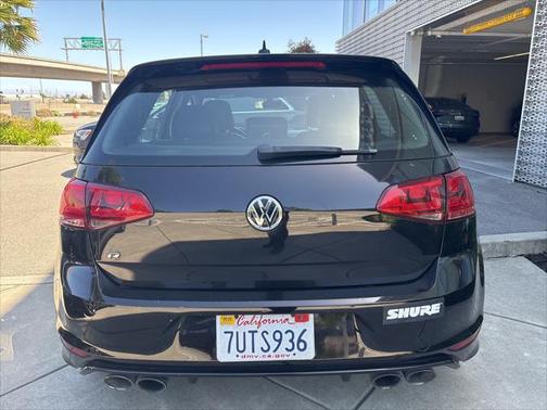 2017 Volkswagen Golf R 2.0T DSG