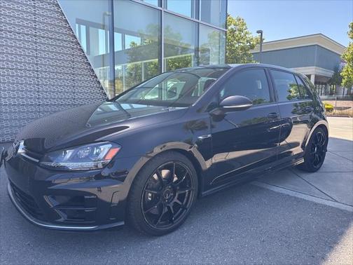 2017 Volkswagen Golf R 2.0T DSG