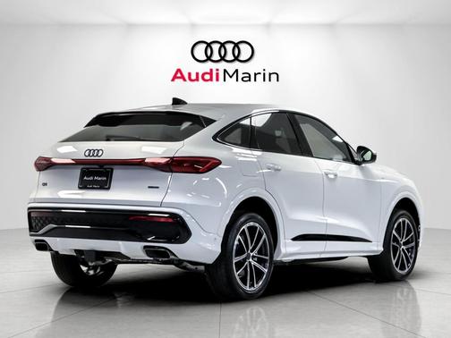 Arkona White 2026 Audi Q5 Sportback Premium Plus TFSI quattro S tronic