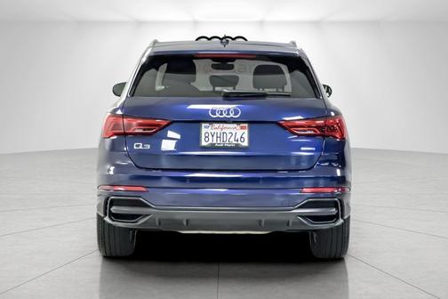 2022 Audi Q3 45 S line Premium