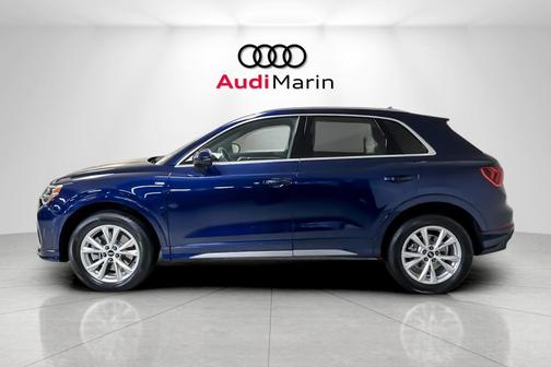 2022 Audi Q3 45 S line Premium