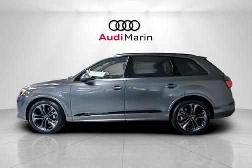 2026 Audi Q7 55 Premium Plus