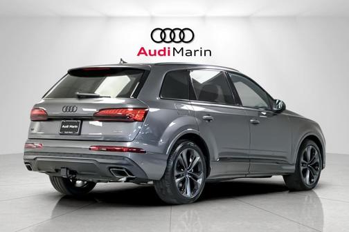 2026 Audi Q7 55 Premium Plus