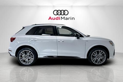 2025 Audi Q3 45 S line Premium Plus