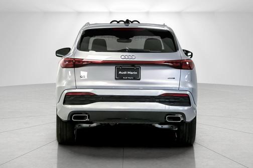 2025 Audi Q5 Premium TFSI quattro S tronic