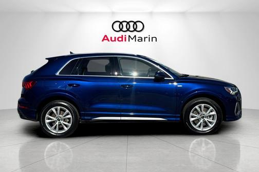 2022 Audi Q3 45 S line Premium Plus