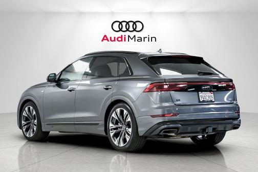 2025 Audi Q8 55 Prestige