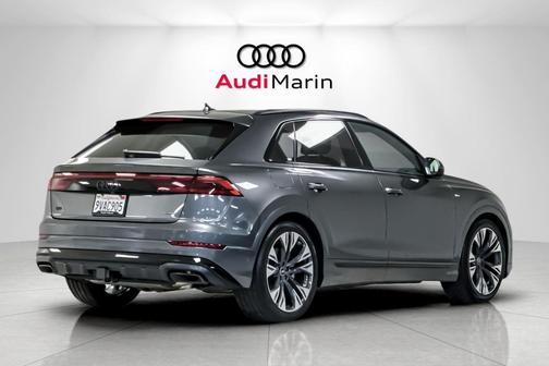 2025 Audi Q8 55 Prestige