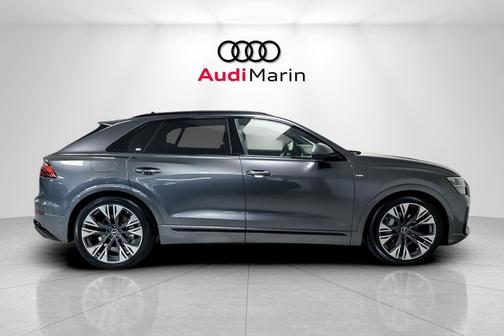 2025 Audi Q8 55 Prestige