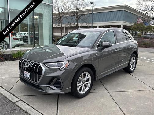 2025 Audi Q3 Premium 45 TFSI S line quattro Tiptronic