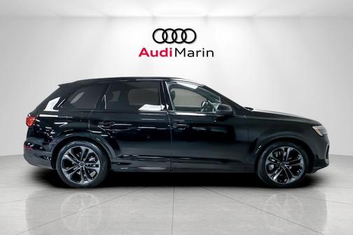 2026 Audi Q7 55 Premium Plus
