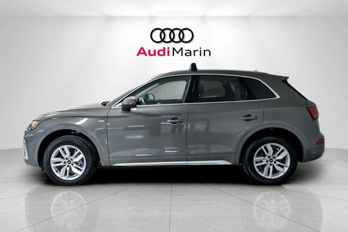 2023 Audi Q5 45 S line Premium