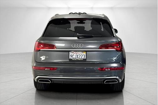 2022 Audi Q5 45 S line Premium Plus
