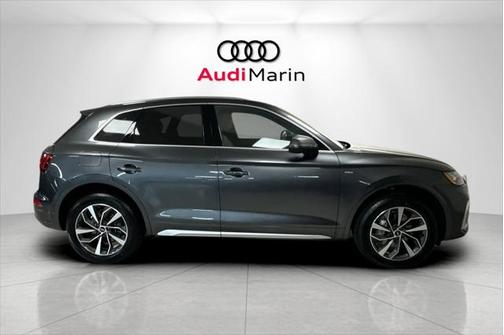 2022 Audi Q5 45 S line Premium Plus