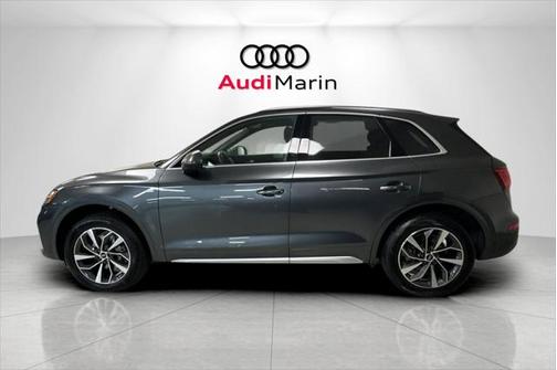 2022 Audi Q5 45 S line Premium Plus