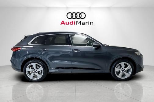 2025 Audi Q5 Prestige TFSI quattro S tronic