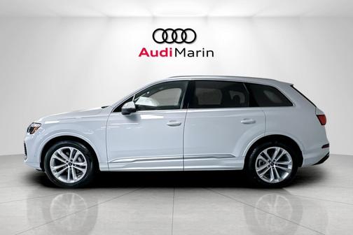 2026 Audi Q7 55 Premium Plus