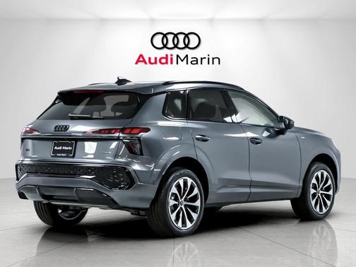 Daytona Gray pearl effect 2026 Audi Q3 S line