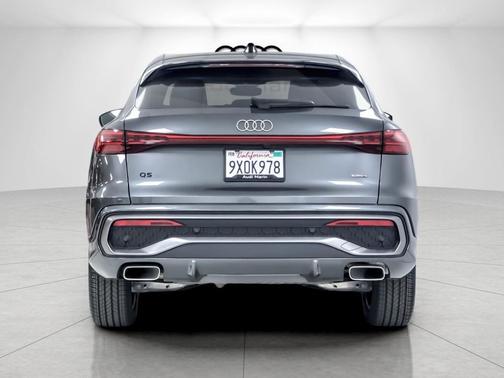 Daytona Gray Metallic 2025 Audi Q5 Premium Plus TFSI quattro S tronic