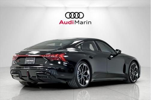 2025 Audi RS e-tron GT performance