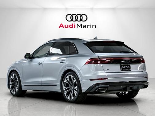Satellite Silver Metallic 2026 Audi Q8 55 Premium Plus