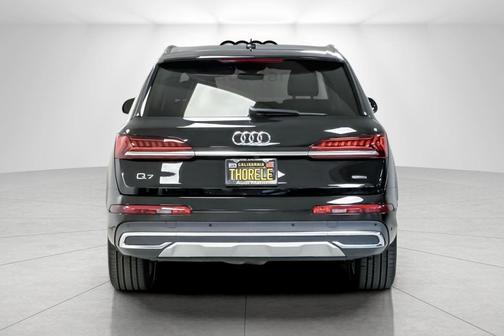 2022 Audi Q7 55 Premium Plus