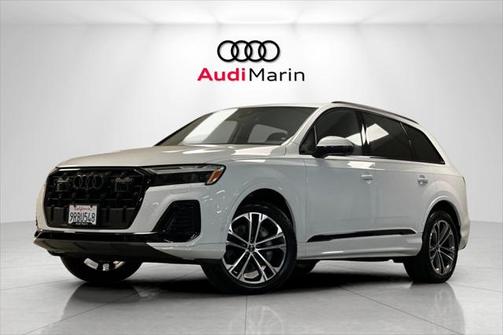 2025 Audi Q7 45 Premium Plus