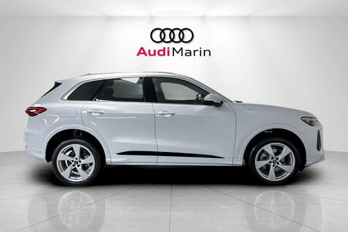 2025 Audi Q5 Premium Plus TFSI quattro S tronic