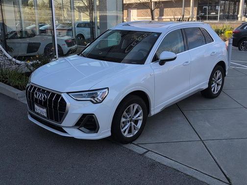 2024 Audi Q3 45 S line Premium Plus