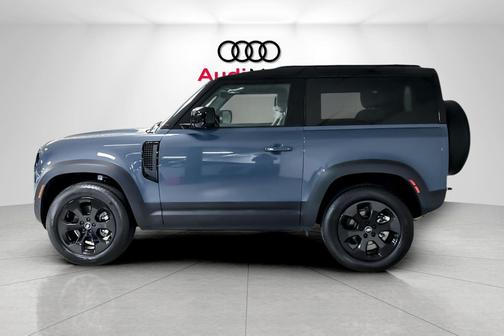 2025 Land Rover Defender 90 P300 S