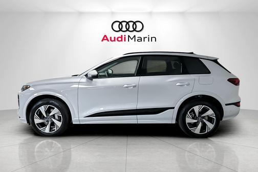 2025 Audi Q6 e-tron Premium Plus quattro