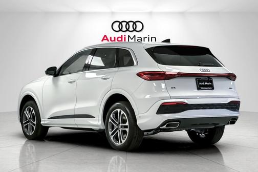 2025 Audi Q5 Premium Plus TFSI quattro S tronic