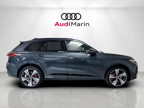 2025 Audi SQ5 3.0T Premium Plus