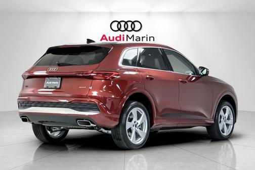 2025 Audi Q5 Premium Plus TFSI quattro S tronic