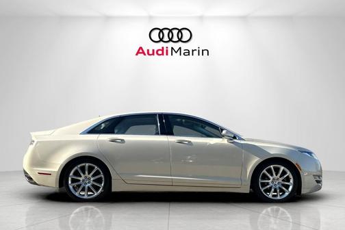 2015 Lincoln MKZ Hybrid Base